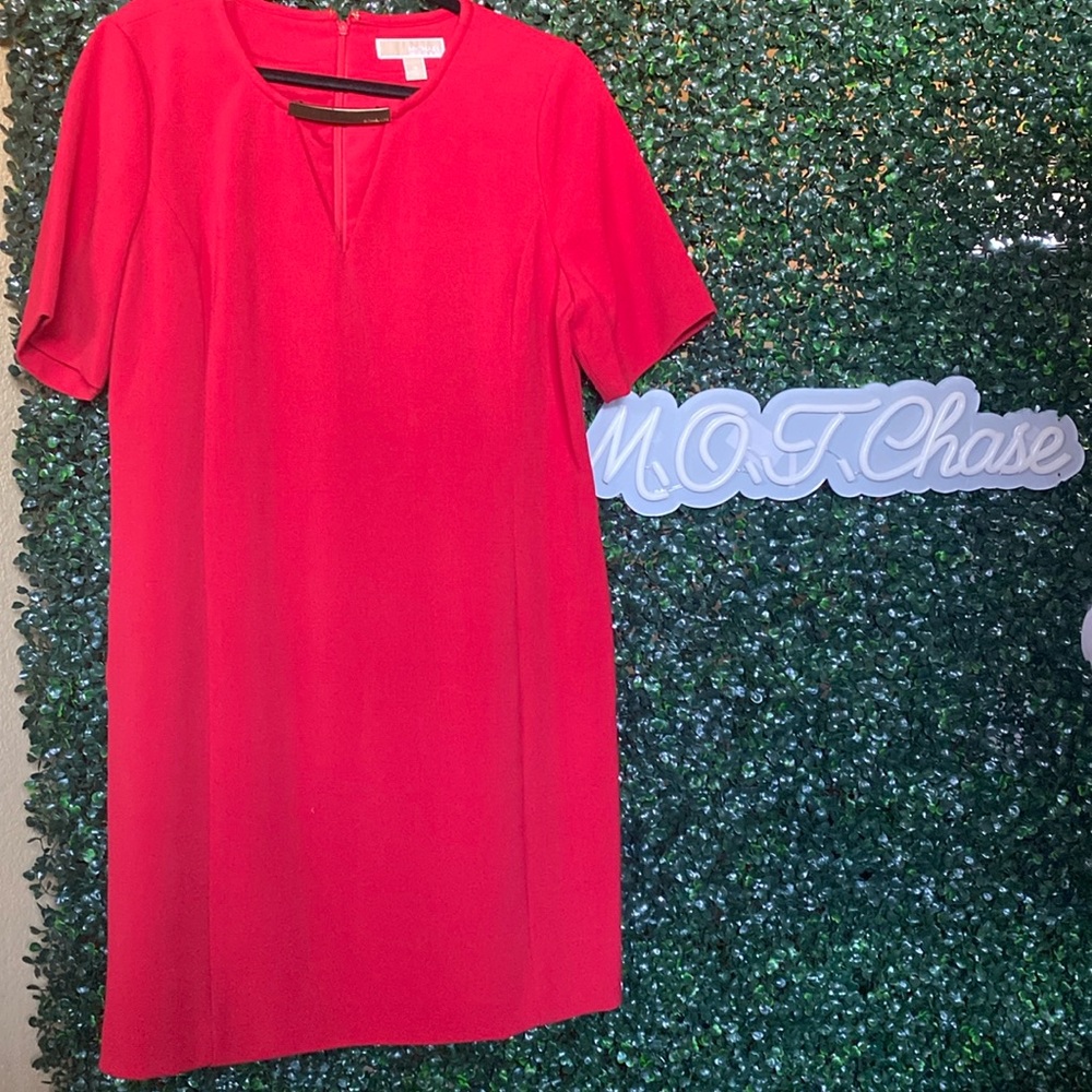 Michael Kors Red with gold neckline accent short sleeve dress EUC